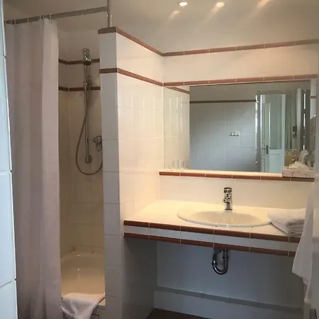 Kleines Strandhotel 宁多夫